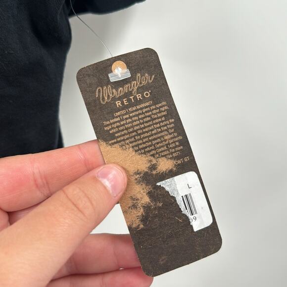 NWT Wranglers women’s Long Live Cowboys boyfriend T shirt in jet black - Picture 4 of 7